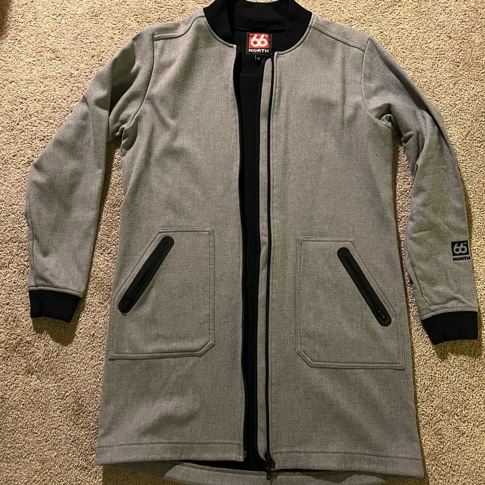 66 North Women's Gray Jacket